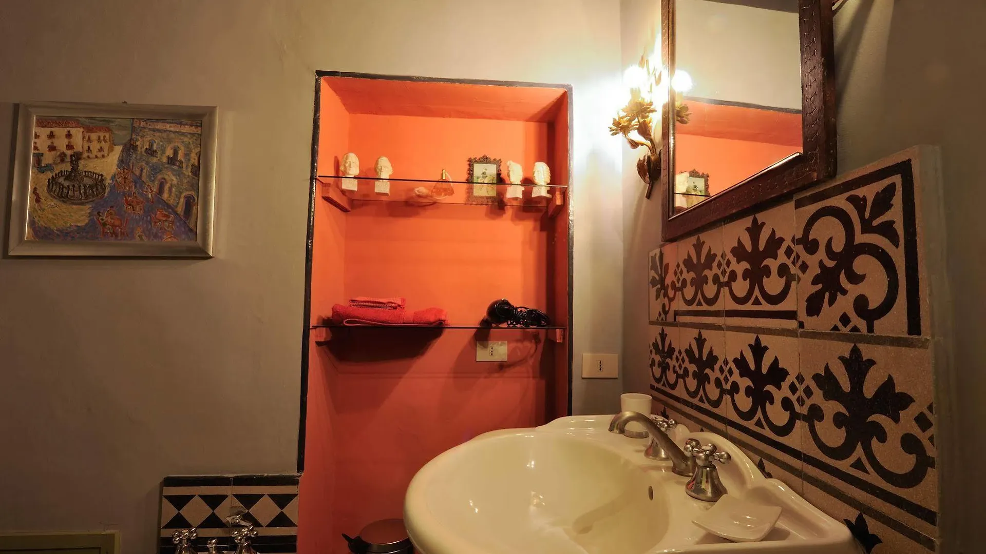 パレルモ La Dimora Del Genio Bed & Breakfast 3*,  イタリア